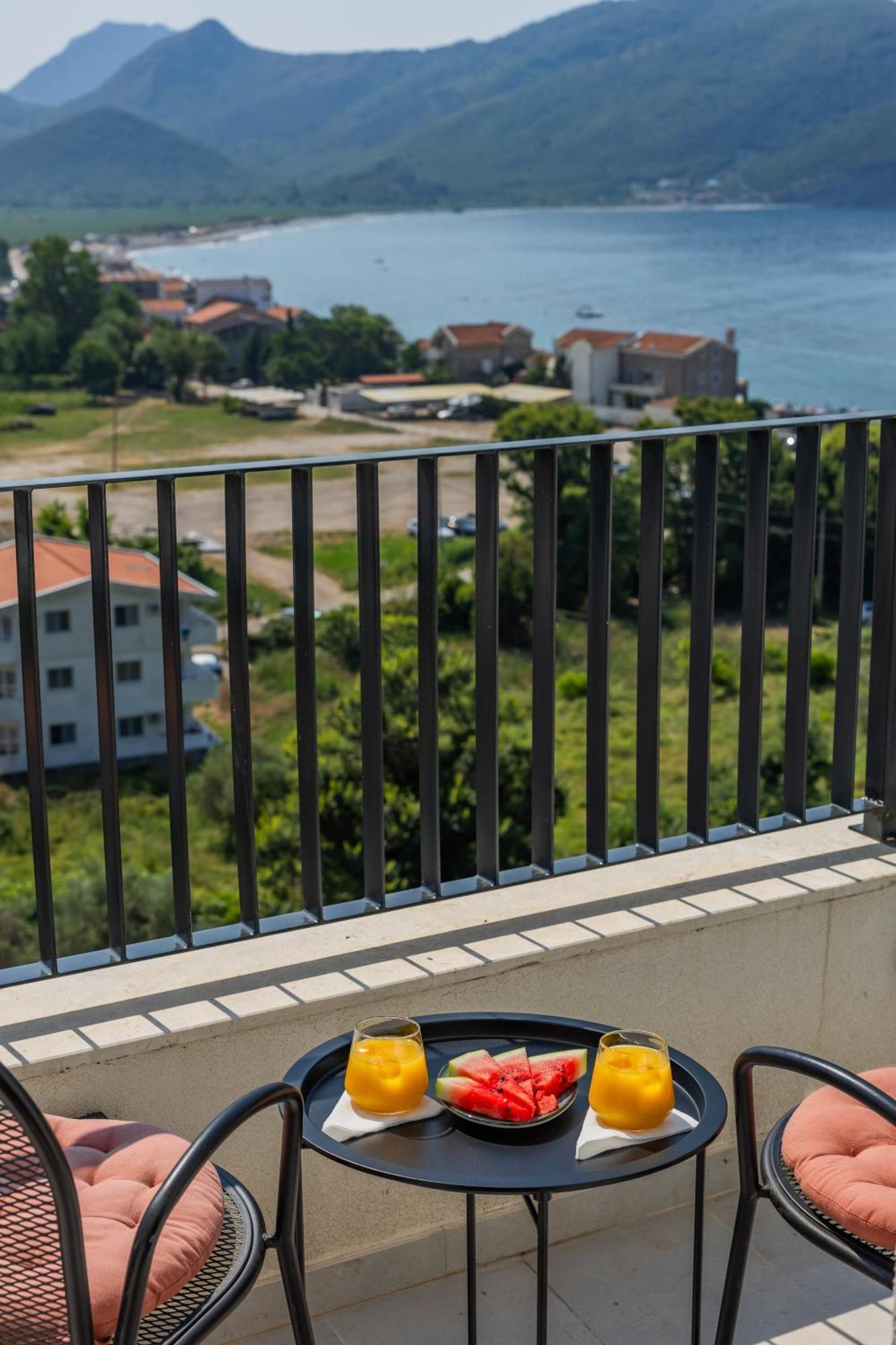 Hotel Aquilo Petrovac Dış mekan fotoğraf