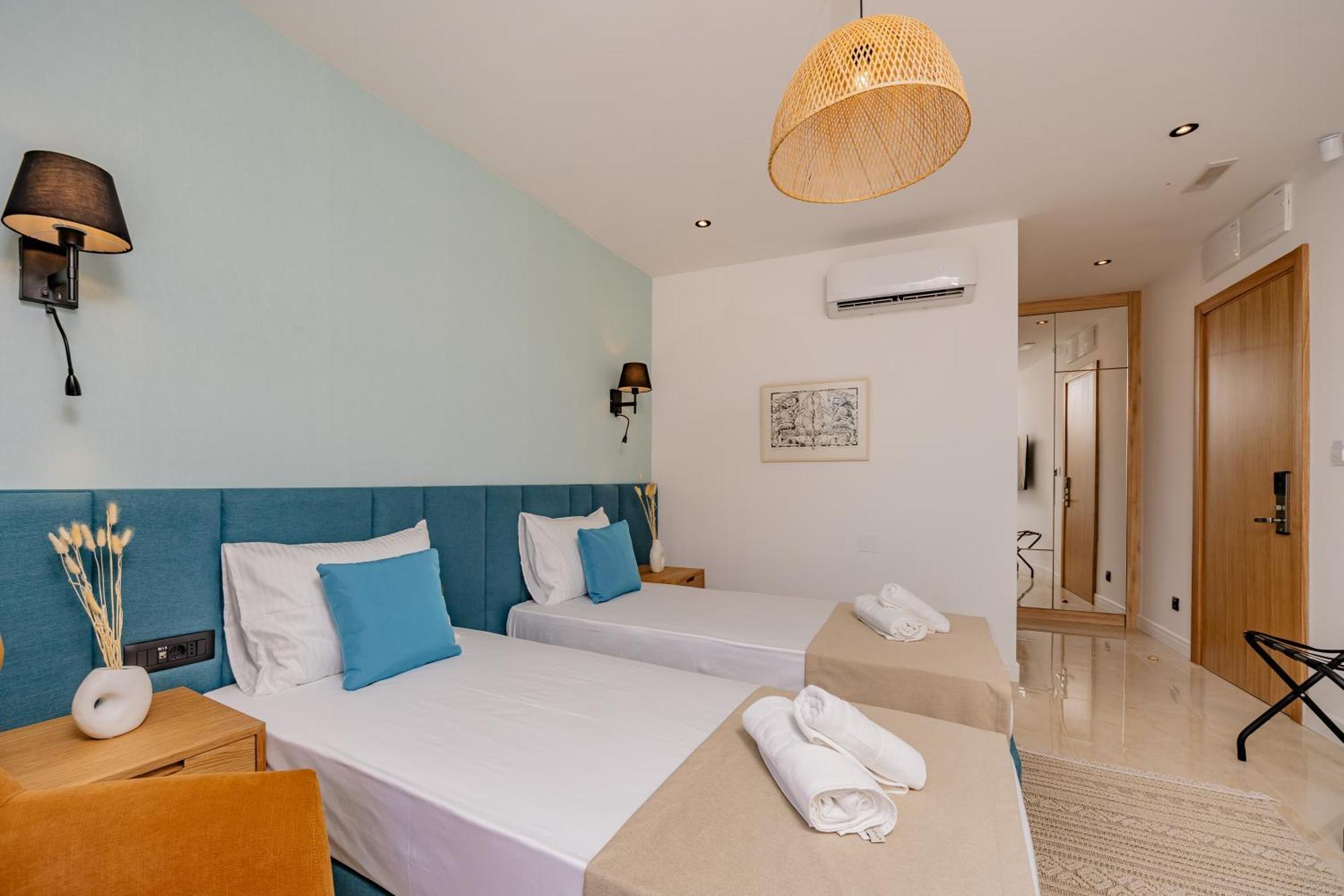 Hotel Aquilo Petrovac Oda fotoğraf