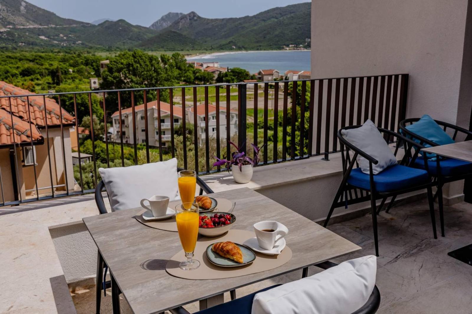 Hotel Aquilo Petrovac Dış mekan fotoğraf